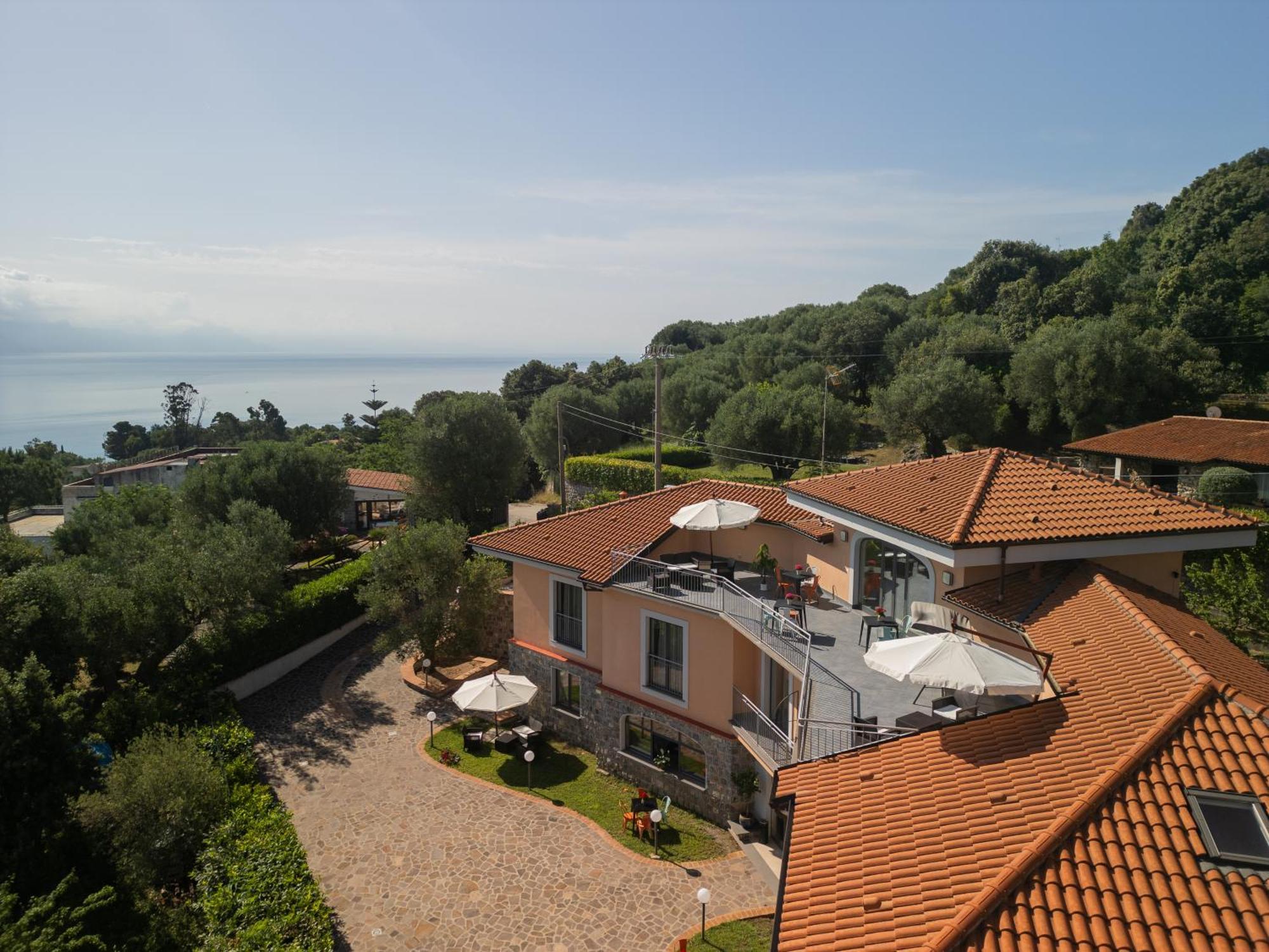 Scario Club Hotel San Giovanni a Piro Buitenkant foto