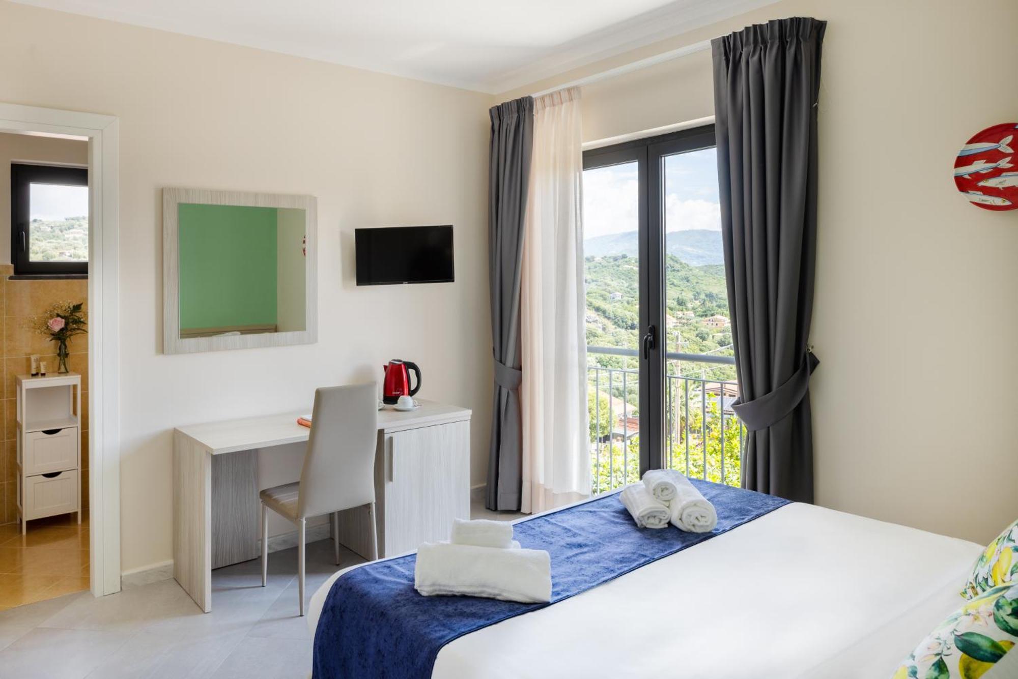 Scario Club Hotel San Giovanni a Piro Buitenkant foto